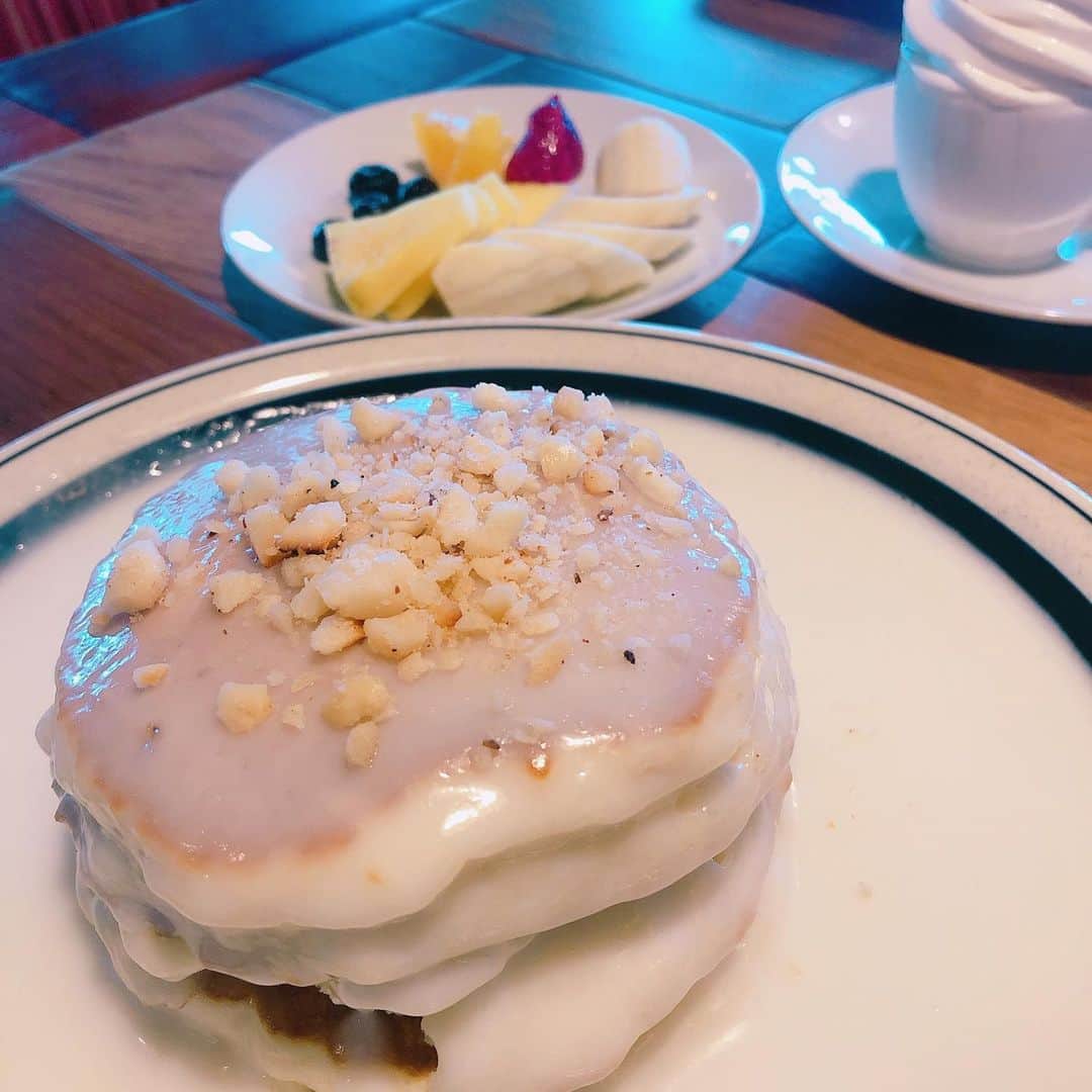 齊藤このみさんのインスタグラム写真 - (齊藤このみInstagram)「皆さまアロハ〜  そしていつもマッハロ〜  #ガーリックシュリンプ#結局ニンニク#ニンニク大好き#パンケーキ食べた」8月11日 17時18分 - konosuke1006