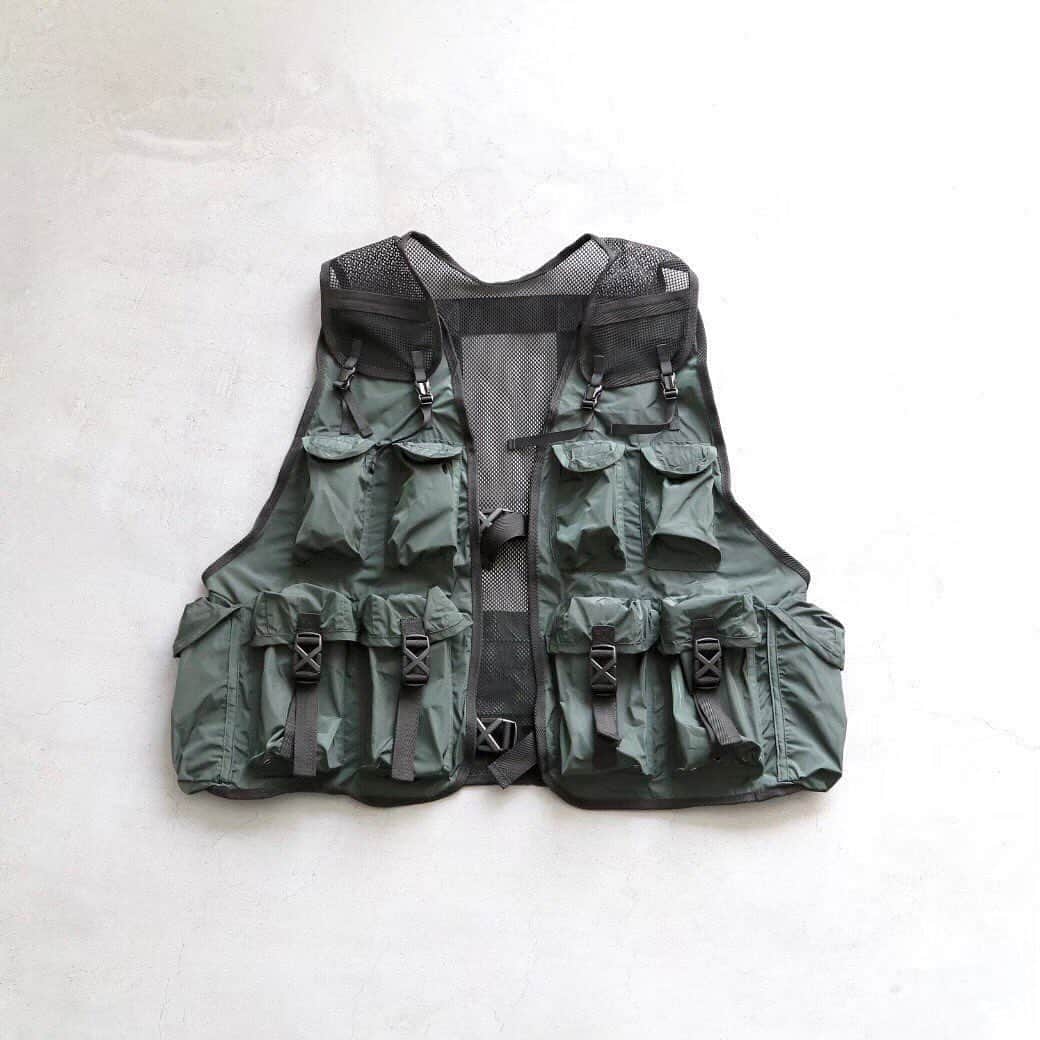 wonder_mountain_irieさんのインスタグラム写真 - (wonder_mountain_irieInstagram)「［20% >35%OFF］ F/CE. / エフシーイー "MODULAR MESH VEST" ¥31,900- > ¥20,735-[35%off] _ 〈online store / @digital_mountain〉 https://www.digital-mountain.net/shopdetail/000000011104/ _ 【オンラインストア#DigitalMountain へのご注文】 *24時間受付 *15時までのご注文で即日発送 * 1万円以上ご購入で送料無料 tel：084-973-8204 _ We can send your order overseas. Accepted payment method is by PayPal or credit card only. (AMEX is not accepted)  Ordering procedure details can be found here. >>http://www.digital-mountain.net/html/page56.html  _  #fcetools #エフシーイー _ 本店：#WonderMountain  blog>> http://wm.digital-mountain.info _ 〒720-0044  広島県福山市笠岡町4-18  JR 「#福山駅」より徒歩10分 #ワンダーマウンテン #japan #hiroshima #福山 #福山市 #尾道 #倉敷 #鞆の浦 近く _ 系列店：@hacbywondermountain _」8月11日 17時19分 - wonder_mountain_