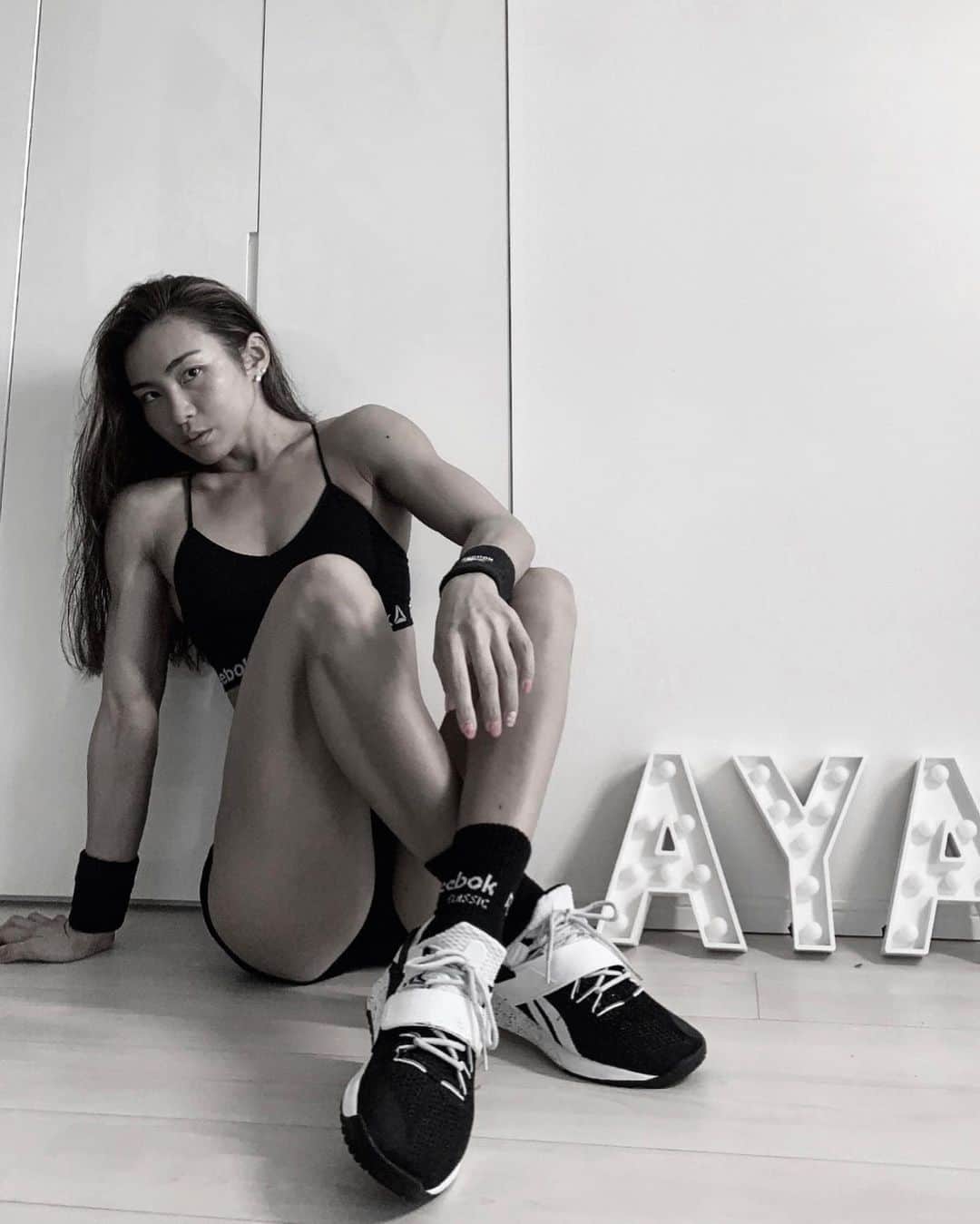 Aya（小山内あや）さんのインスタグラム写真 - (Aya（小山内あや）Instagram)「@reebokjp New Nano X👟✴︎✴︎ スタイリッシュなデザイン過ぎてトレーニングで履くのがとっても勿体ないけど履く‼️w 皆んなの靴選びの基準は❓🤔」8月11日 17時21分 - aya_fitness