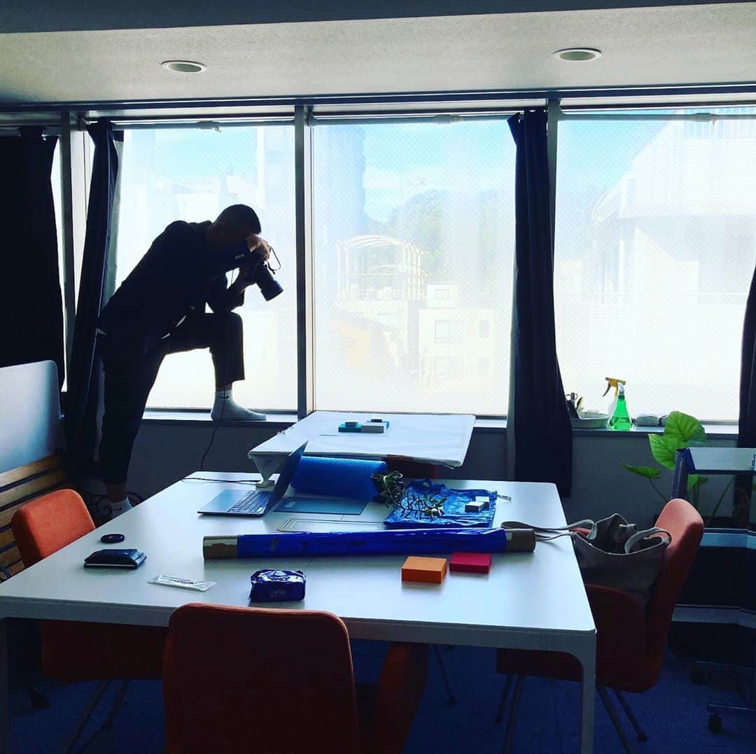 宇田川大輔さんのインスタグラム写真 - (宇田川大輔Instagram)「本日の職場。#photooftheday  #商品撮影　#石けん撮影  #自然光撮影　#奥渋撮影　#stillshooting」8月11日 18時05分 - udagawadaisuke