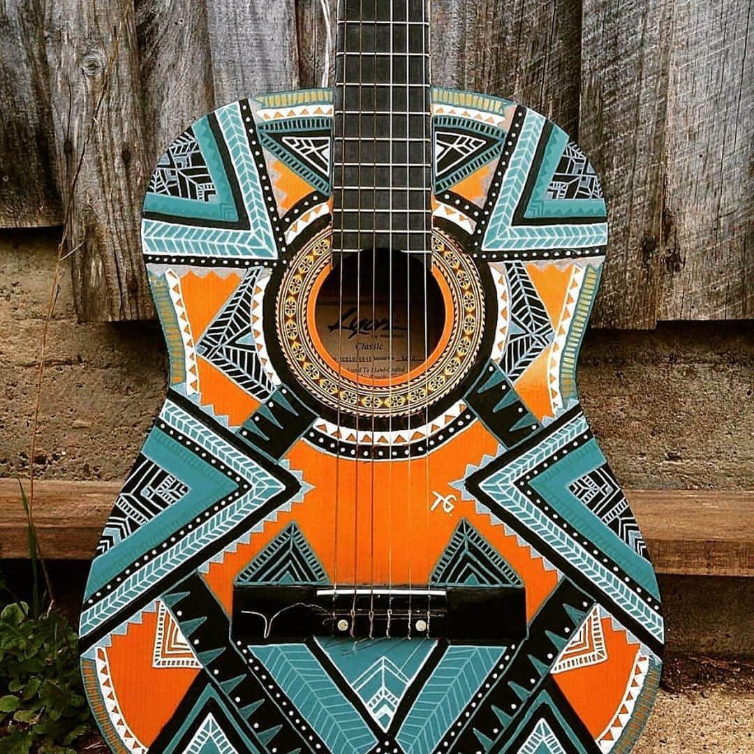 のインスタグラム：「“After silence, that which comes nearest to expressing the inexplicable is music.” - Aldous Huxley  Make sure you bring some music into your  Tuesday 🎹🎼🎧🎤🎸🎺🎷🎻 - and if you can, EVERY day😊」