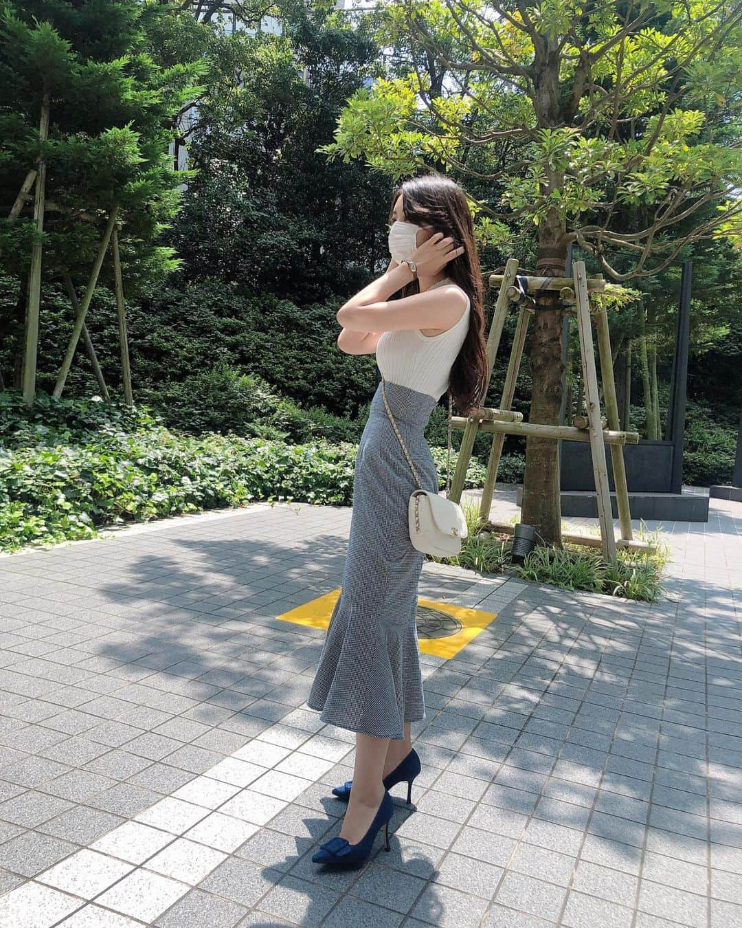 繭さんのインスタグラム写真 - (繭Instagram)「ㅤㅤㅤ ㅤㅤㅤ coordinate❤︎ ㅤㅤㅤ #tops #Mystrada #skirt @____naoho  #bag #CHANEL #shoes #ManoloBlahnik ㅤㅤㅤ naohoのセットアップ、 別々で着てもとってもかわいいです🥺💕 ㅤㅤㅤ #coordinate #fashion #繭コーデ #followme #followmejp #followjp」8月11日 18時18分 - mayumayu1008