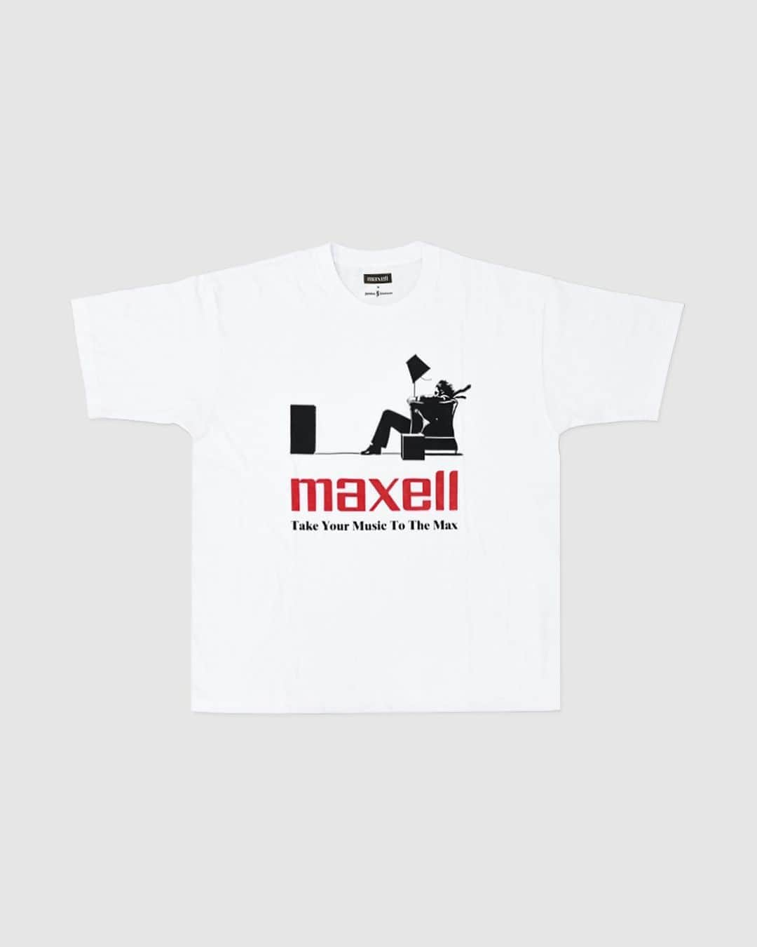 JOURNAL STANDARDさんのインスタグラム写真 - (JOURNAL STANDARDInstagram)「#JSでしか買えないモノ﻿ ﻿ 『Maxell × JOURNAL STANDARD』﻿ ﻿ 電機メーカー『Maxell(マクセル)』との JOURNAL STANDARD コラボTシャツ﻿ コレクションがローンチ。﻿ ﻿ 80年代に米国で放映され、椅子に座る男性がスピーカーから流れるサウンドの風に吹かれるシーンが印象的な『Maxell』のCM、"Blown Away Guy" として知られるヴィジュアルをメインに、過去のパッケージデザインにある秀逸なグラフィックを落とし込み、プリントボディには強度と機能を兼ね備える日本発のTシャツブランド『G.O.A.T』を採用。﻿ ﻿ "JSでしか買えない" スペシャルコレクションを是非、お見逃し無く。﻿ ﻿ 各¥5,800+Tax﻿ SIZE:S,M,L　﻿ NO:20071600900030﻿ ﻿※ベイクルーズでも近日公開予定  -------------------------------﻿ ﻿ ﻿ 公式通販ベイクルーズストア及び﻿ JOURNAL STANDARD 各店舗にて﻿ summer saleを開催中‼︎ ﻿ ﻿ 気になるアイテムはいますぐCHECK‼︎﻿ ﻿ ﻿ ------------------------------- ﻿ ﻿ @maxelljp﻿ @goat.tee.tokyo﻿ @baycrews﻿ ﻿ #journalstandard#maxell#tshirts﻿ #tee﻿ #teeshirts﻿ #goat﻿ #baycrews﻿ #fashion﻿ #mens﻿ #ジャーナルスタンダード﻿ #マクセル﻿ #tシャツ﻿ #ベイクルーズ」8月11日 18時57分 - journalstandard.jp