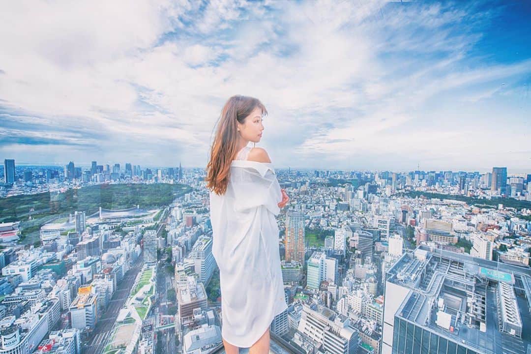 のインスタグラム：「撮影。 センスが素晴らしくて信頼しているカメラマンさん📷 Photo by @haniwa2go  ． ． ． #撮影 #渋谷スカイ #渋谷」