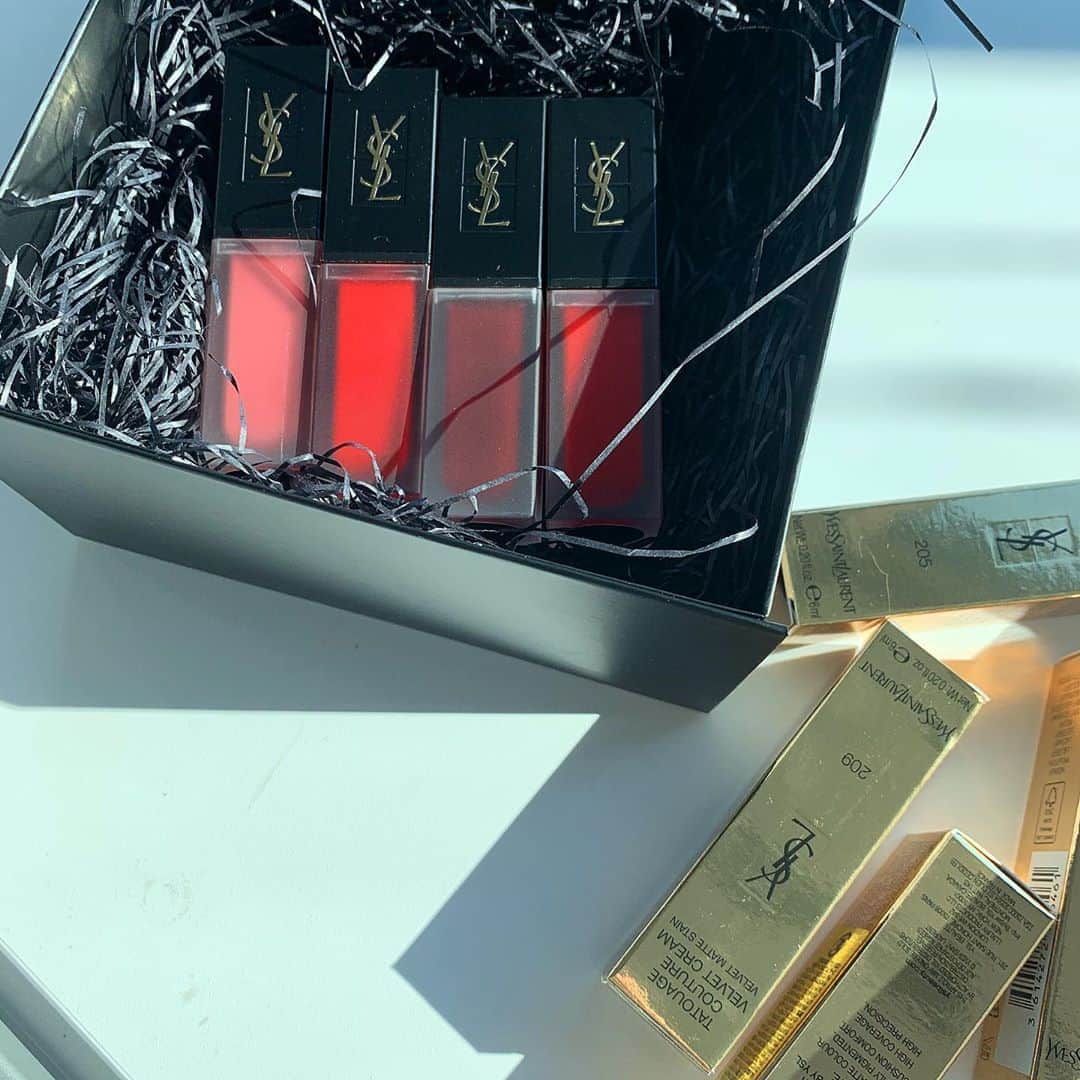 moca さんのインスタグラム写真 - (moca Instagram)「💄❤️ #ysl #rougeclubrules  @yslbeauty @ysl」8月11日 19時51分 - moca_lol