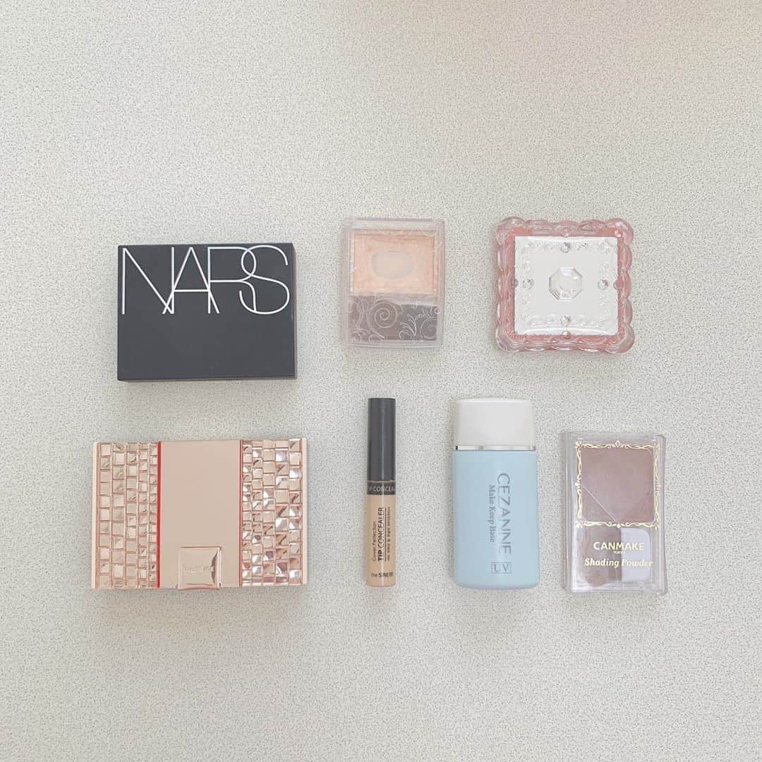 八木沙季のインスタグラム：「💄💄 . この後TikTokに毎日メイク載せるので いつも使ってるお化粧品載せます☺️☺️ 良ければ動画も見てください🙇‍♂️ .」
