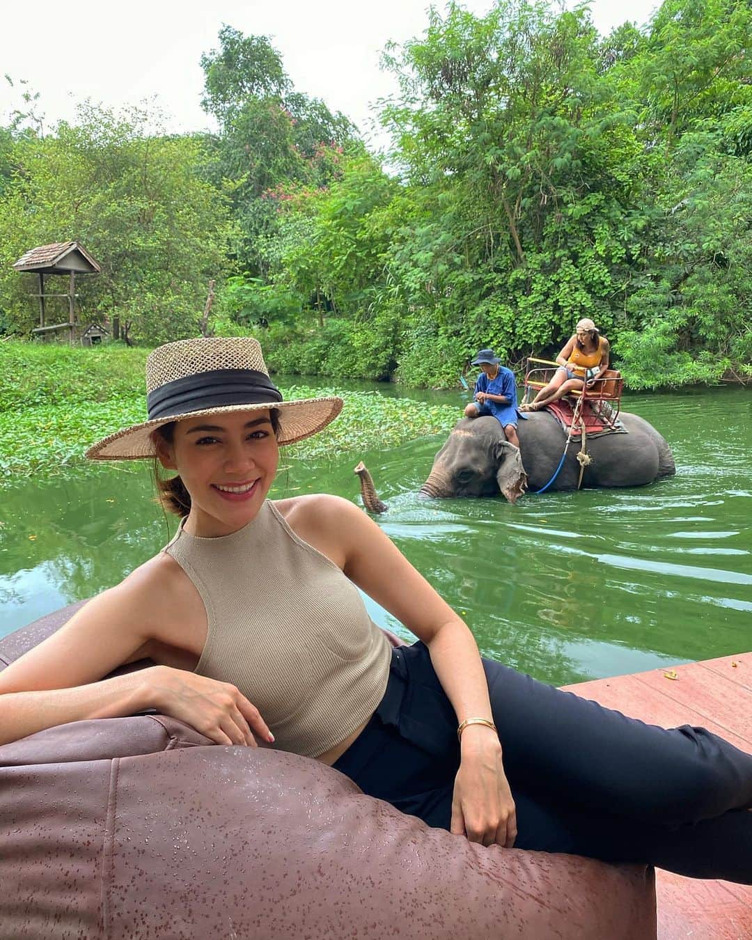 キンバリー・アン・ウォーテマス・ティアムシリのインスタグラム：「Sawadee ka 🐘🌴」