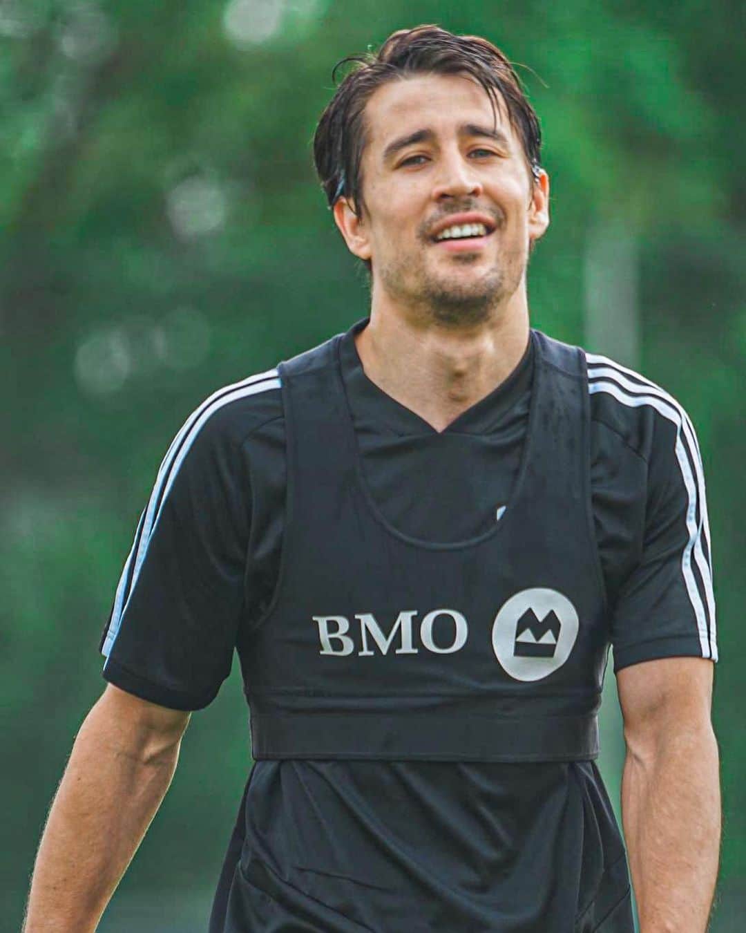 ボージャン・クルキッチのインスタグラム：「Training done! Couldn't wait to get back out on the grass. ¡Entrenamiento superado!  Había ganas de volver a entrenar de nuevo. @impactmontreal」
