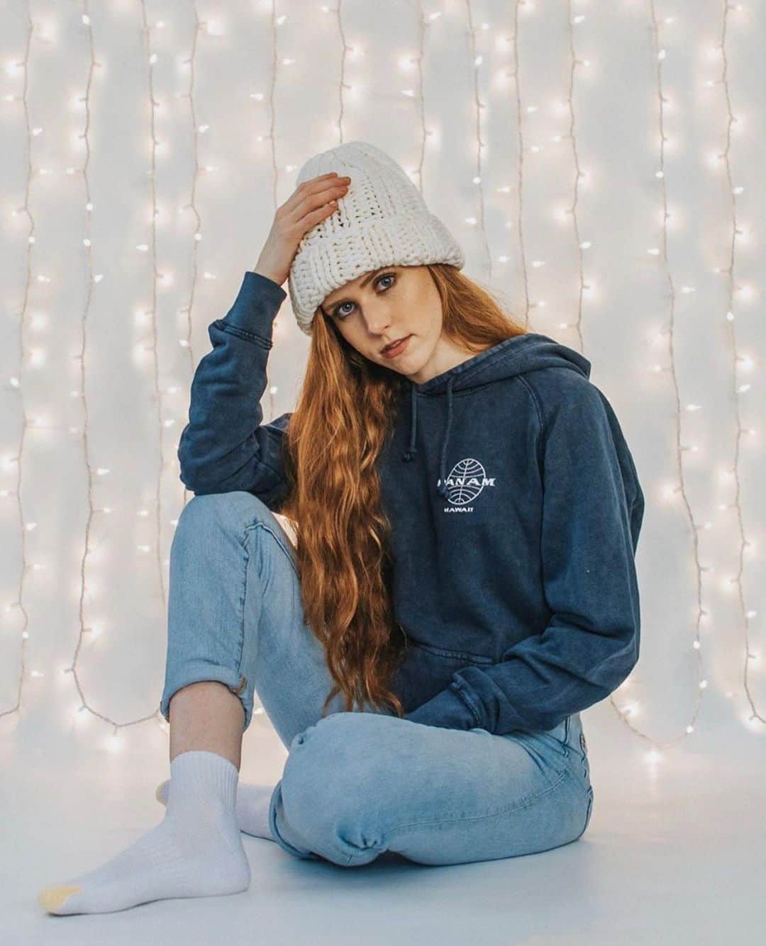 マリブシャツのインスタグラム：「Potentially the coziest sweatshirt you’ll ever own 💙」