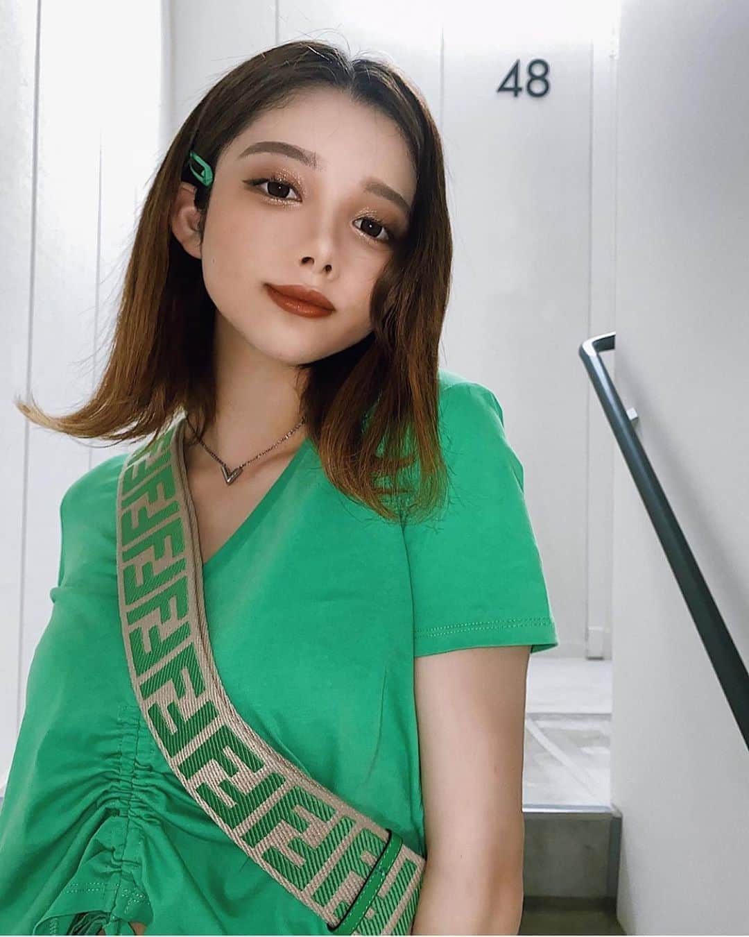 美女JAPANのインスタグラム：「どうも美女JAPANです！✨ ＊ ＊ 今回ご紹介するのはこの方‼️ ＊ 渡辺リサさん！@_lisa1431_ ＊ ＊ とってもかわいい！🙈💕 お人形さんみたいな顔が羨ましい💕 ＊ ＊ 渡辺リサさんのアカウントには他にも素敵な投稿がたくさんあります！✨ ＊ 皆さんも是非チェックしてみてね🧸 ＊ ＊ 明日の投稿もお楽しみに！！ ＊ ＊  #色気 #可愛い #綺麗 #かわいい #セクシー #写真集 #モデル  #水着 #美肌 #笑顔 #スタイル抜群 #可愛い #可愛すぎ #会いたい #天使 #美女 #美人 #美しい #スタイル #ヌード #スタイル抜群 #美脚 #お尻 #エロ #美乳 #素敵 #カワイイ #応援」