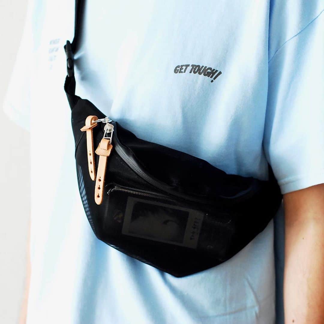 wonder_mountain_irieさんのインスタグラム写真 - (wonder_mountain_irieInstagram)「［20% >40%OFF］ NNEI / ネイ "Drip Waist Bag" ¥11,000- > ¥6,600-[40%off] _ 〈online store / @digital_mountain〉 https://www.digital-mountain.net/shopdetail/000000011341/ _ 【オンラインストア#DigitalMountain へのご注文】 *24時間受付 *15時までのご注文で即日発送 * 1万円以上ご購入で送料無料 tel：084-973-8204 _ We can send your order overseas. Accepted payment method is by PayPal or credit card only. (AMEX is not accepted)  Ordering procedure details can be found here. >>http://www.digital-mountain.net/html/page56.html  _  #NNEI #ネイ _ 本店：#WonderMountain  blog>> http://wm.digital-mountain.info _ 〒720-0044  広島県福山市笠岡町4-18  JR 「#福山駅」より徒歩10分 #ワンダーマウンテン #japan #hiroshima #福山 #福山市 #尾道 #倉敷 #鞆の浦 近く _ 系列店：@hacbywondermountain _」8月11日 22時24分 - wonder_mountain_