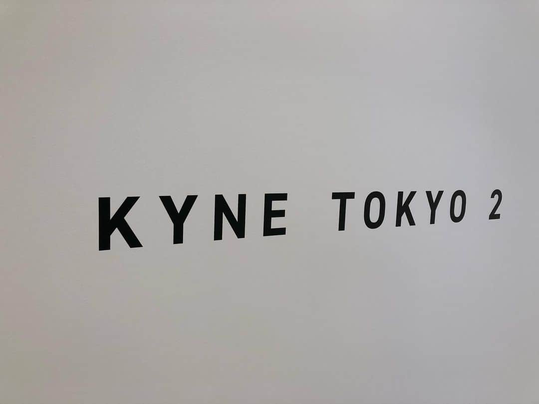 近藤廉のインスタグラム：「KYNE TOKYO 2   #kyne #kynetokyo #kynetokyo2 #art #garally  #japan #tokyo #soph #sophnet」