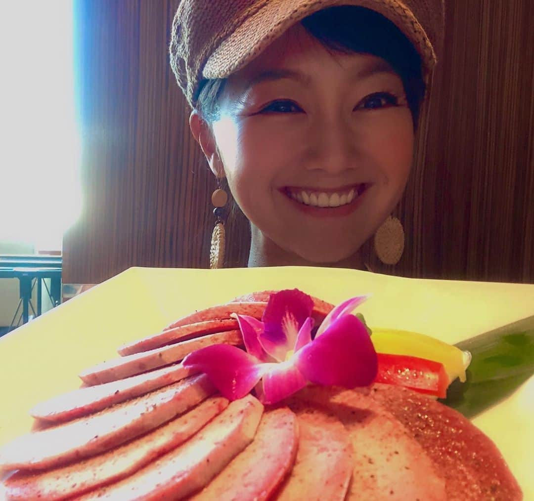 福島和可菜さんのインスタグラム写真 - (福島和可菜Instagram)「パワーの源に…肉とビールをチャージ😁  牛タン✨無限に食べれる🤤（笑） ビール✨無限に飲める🤤（笑）  元気満点です💯  明日もフルパワーじゃー🌈  #肉は別腹 #胃袋を肉でいっぱいにしたい #牛タン #カルビ #ロース #ハラミ #ホルモン #〆 #ラーメン #焼肉 #最高 #love  #meat #beer #charge #肉 #ビール #魚も大好き だよ #タンパク質 #大盛り #full #power #🍗 #🥩 #🍺 #🤤 #❤️ #😋」8月11日 22時50分 - fukushimawakana