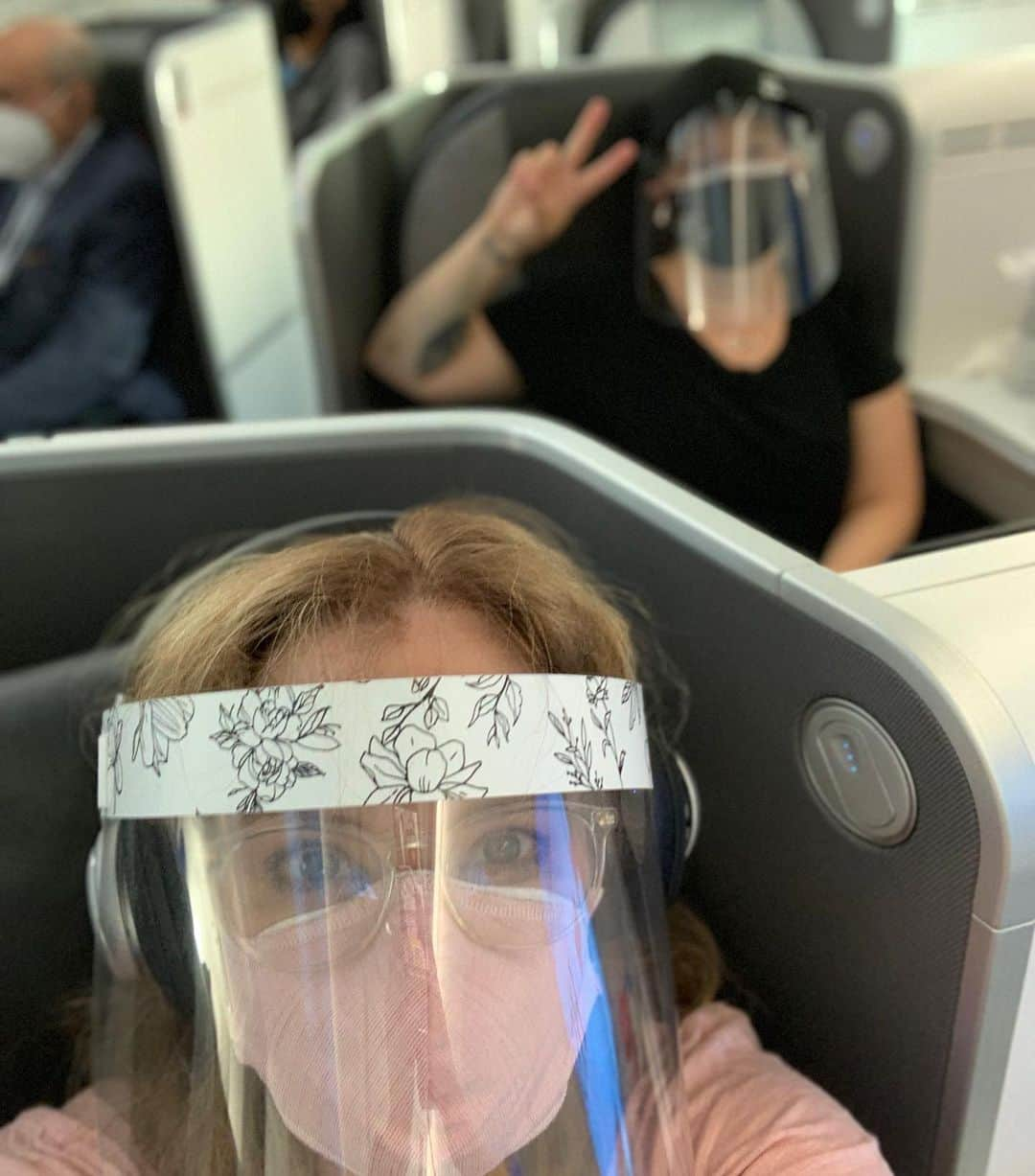 ローレン・ホリーさんのインスタグラム写真 - (ローレン・ホリーInstagram)「Here we go. ✈️ #fear」8月11日 22時52分 - laurenholly