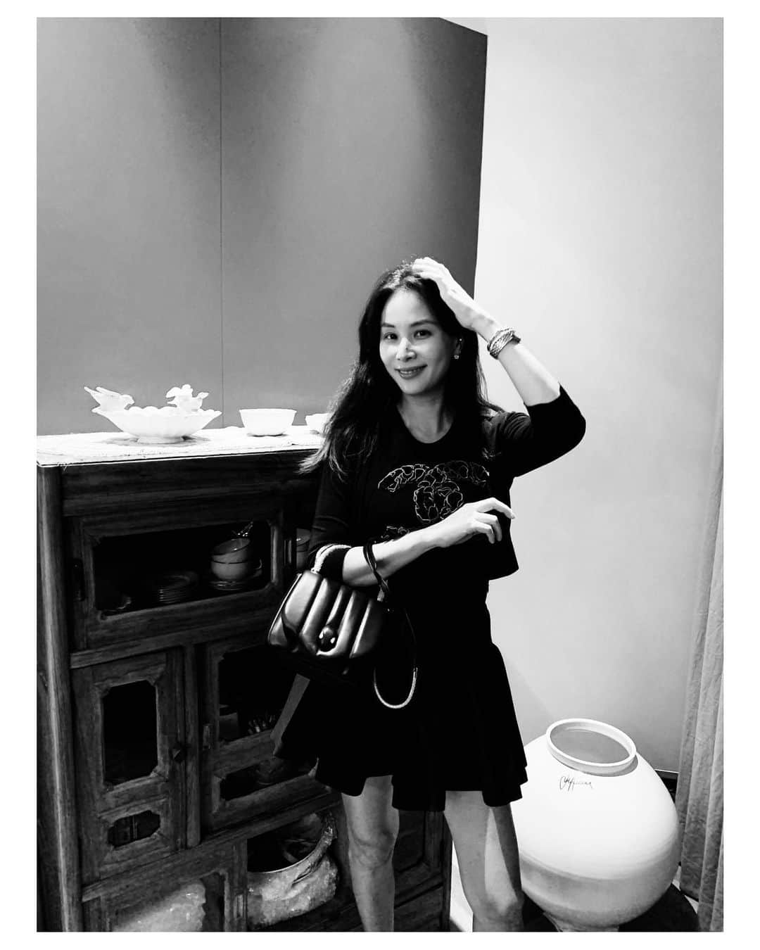 コ・ソヨンさんのインスタグラム写真 - (コ・ソヨンInstagram)「#challengeaccepted  #womensupportingwomen  thank you 🖤」8月11日 23時14分 - kosoyoung_official