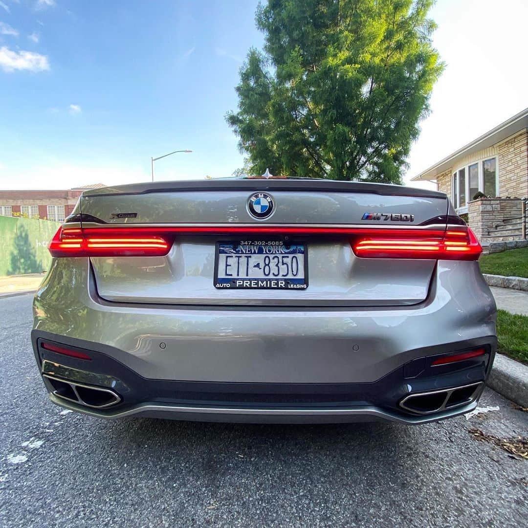 CarsWithoutLimitsさんのインスタグラム写真 - (CarsWithoutLimitsInstagram)「@Premier_auto_leasing delivering yet another M760 ✅ Best deals on all M models in the tri-state area @premier_auto_leasing mention CWL get your first month FREE !!! #carswithoutlimits #bmw #m760」8月11日 23時23分 - carswithoutlimits