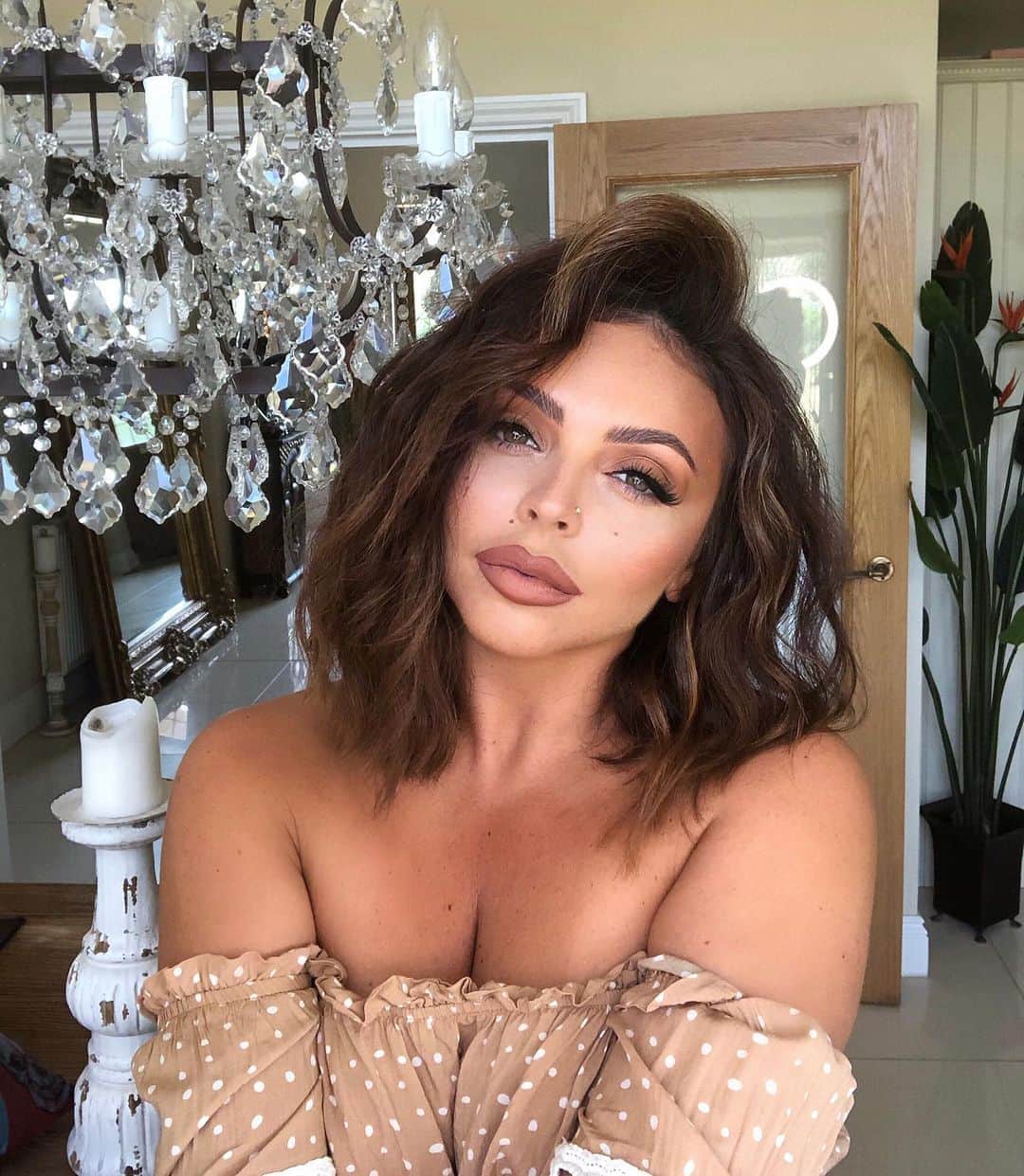 ジェシー・ネルソンのインスタグラム：「Couldn’t decide 🤷🏻‍♀️」
