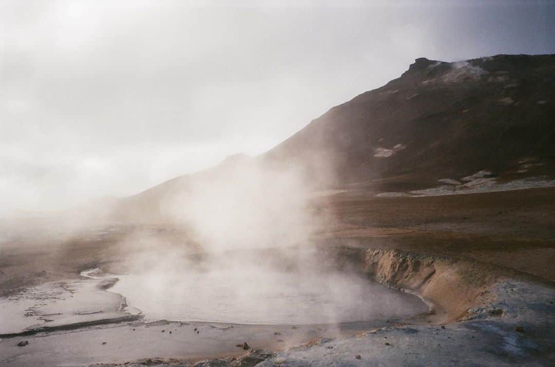 吳子霏（Ellen Wu）さんのインスタグラム写真 - (吳子霏（Ellen Wu）Instagram)「Filmed by me  2019/10,Iceland」8月12日 0時09分 - ellenwuuuuu