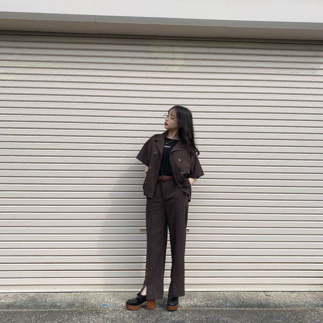 横山結衣さんのインスタグラム写真 - (横山結衣Instagram)「イケイケセットアップ💄🎀  ブラウンリップが本当に可愛くて沢山使っちゃうよぅ😂💓」8月12日 1時05分 - yoko_yui_team8