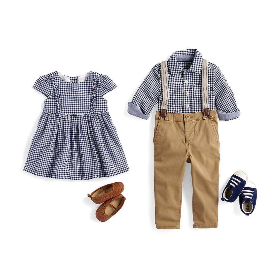 オシュコシュさんのインスタグラム写真 - (オシュコシュInstagram)「Teensy ruffles... check! Tiny suspenders...check, check! #babybgosh #specialdelivery #newarrivals #madewithlove」8月12日 1時02分 - oshkoshkids