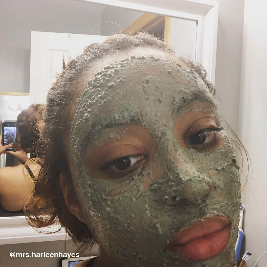 LUSH Cosmeticsさんのインスタグラム写真 - (LUSH CosmeticsInstagram)「Happy #NationalFaceMaskDay, Lushies 🤗⁠⠀ ⁠⠀ This year, we're celebrating things a little differently. By embracing the power of the cosmetic mask and fresh ingredients, but mostly by embracing the power of taking care of one another. We want to take a moment to honor how one small act of self-care (wearing a face covering when outside the home) can have a big impact on your community. ⁠⠀ ⁠⠀ We're asking Lushies to show us how they wear their mask by answering the call: "I wear my mask because ________". Join the celebration today by sharing the power of your mask with us. Tag us @lushcosmetics and use the hashtag #NationalFaceMaskDay for the chance to win a $500 USD Lush gift card, plus a one-on-one private virtual consultation with our brand and product expert, Erica Vega.⁠⠀ ⁠⠀ Thank you for taking care of yourself and those around you! Xoxo⁠⠀ ⁠⠀ Note: This contest is only applicable to residents of Canada & the US, excluding Quebec, Puerto Rico, Virgin Islands and Guam.⁠ Contest started July 27th, and we will accept photo entries until August 11th. Winner will be selected at random and messaged via the Lush Cosmetics North America Instagram account on August 12th. This contest is not affiliated with Instagram.⁠⠀ ⁠⠀ #lushcommunity #lushfacemask #lushie #lushlove #lushcosmetics #lushlife #facemask #facemaskselfie #lushcosmetics」8月12日 1時03分 - lushcosmetics