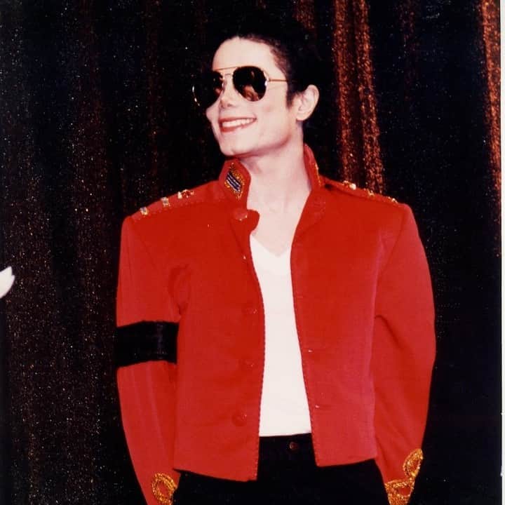 マイケル・ジャクソンさんのインスタグラム写真 - (マイケル・ジャクソンInstagram)「“I have seen many worlds. Not just one.” – Michael Jackson」8月12日 1時15分 - michaeljackson