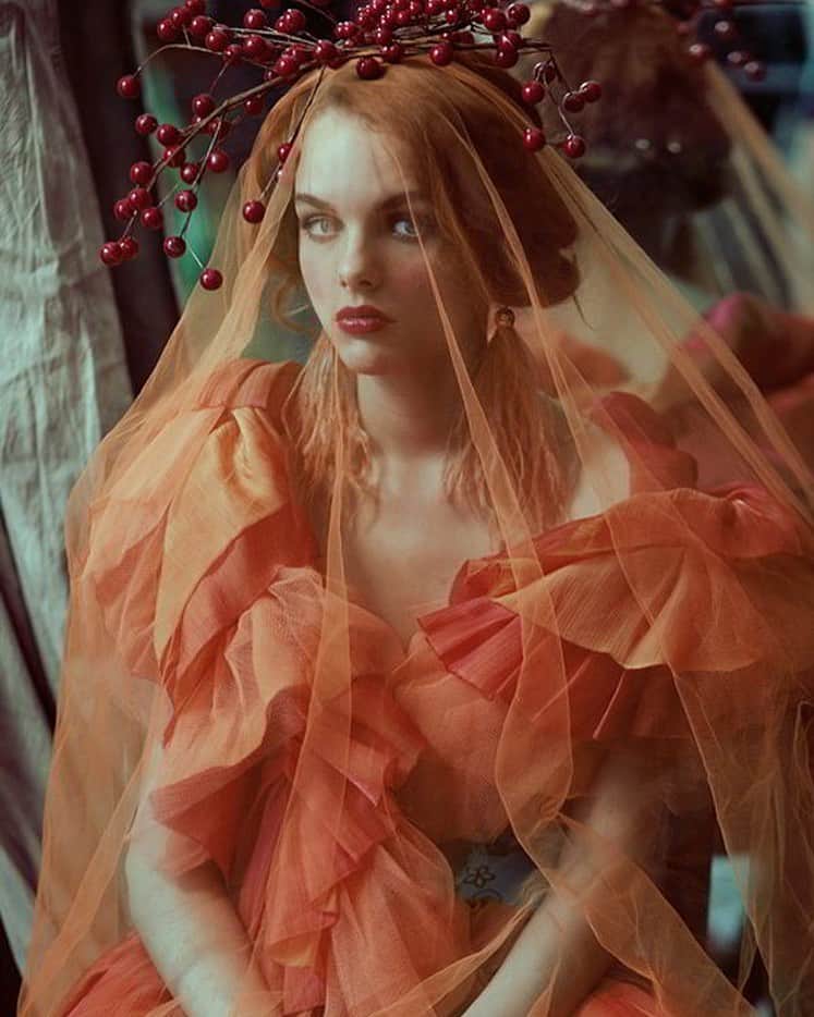 ジル・スチュアートのインスタグラム：「“A thing of beauty is a joy for ever: its loveliness increases; it will never pass into nothingness” -John Keats . Yuliya Kondrasheva by Andrey Yakovlev, 2012 . #johnkeats #yuliyakondrasheva #andreyyakovlev #tulle #beauty #feminine #fashion #photography #inspiration」