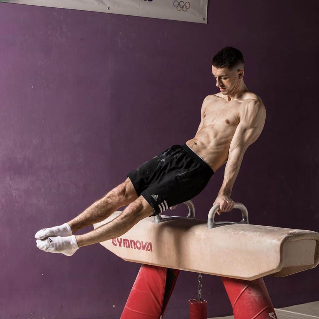 マックス・ウィットロックのインスタグラム：「‪Those that are back training, I hope your enjoying it, if your not yet then fingers crossed it won’t be too much longer. Take it slow 💪👍‬  ‪Photo by @showshoots」