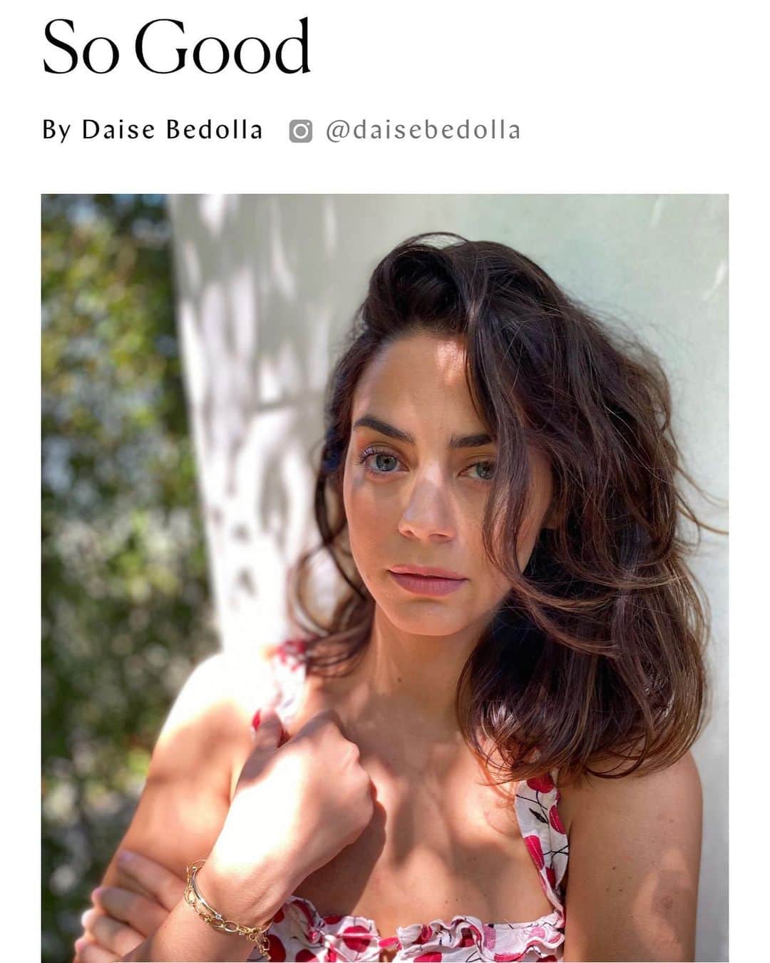 ロレンザ・イゾのインスタグラム：「I agree. Just kiddiiiing!!! Thank you SO much @thecut for fulfilling my skincare obsession dreams! Interview by @daisebedolla Photographed by @snewms directed by @sophhreshh styled by @khoicorp make up by... ME 💁🏻‍♀️」