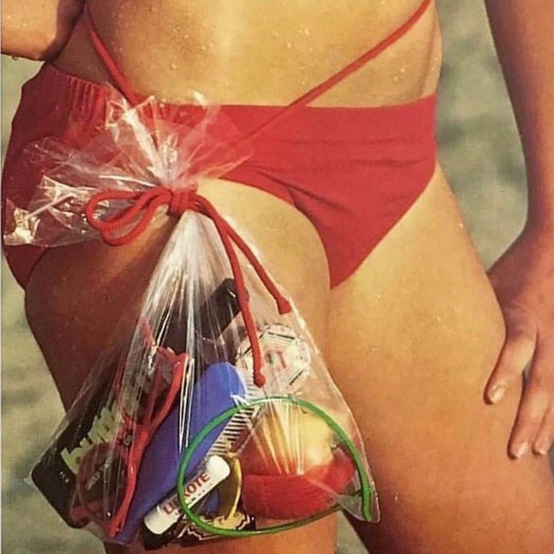 フラヴィア・ルチーニのインスタグラム：「Italia ❤️ #inspiration just minus the plastic #hansfeurer #noplastic #noplasticwaste say no to plastic please 💋 #safetheocean 🌊」