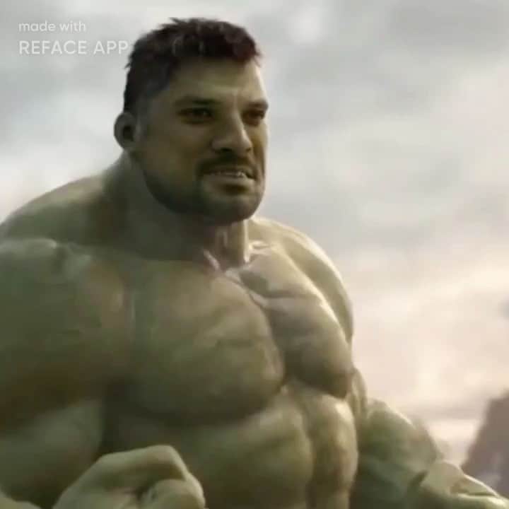 ミシェル・ボレーズのインスタグラム：「Should I be a hulk or a victoria secret model ? 😁😁😁」