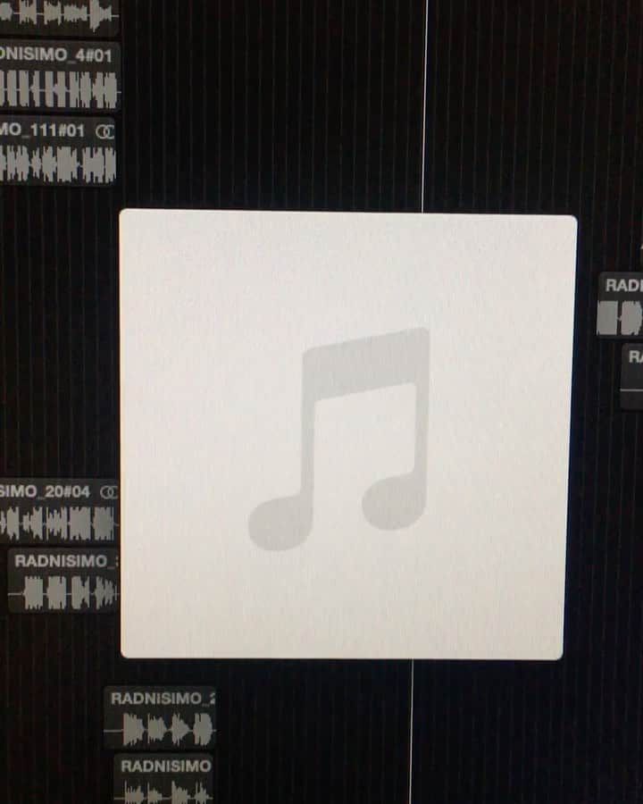 Don Brocoのインスタグラム：「This old demo of Blood in the water just auto played on iTunes and forgot how mental the gibberish lyrics were haha #DaChickenMordorWee #PassTheBatter #RobertTheRapper」