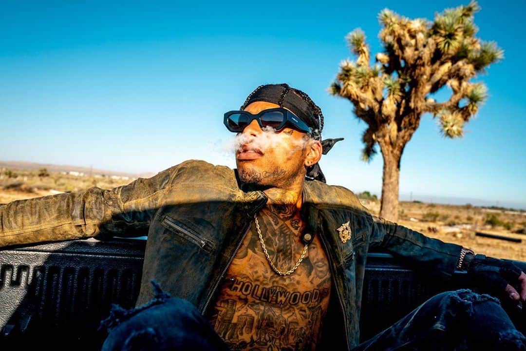 キッド・インクのインスタグラム：「God is my Witness」