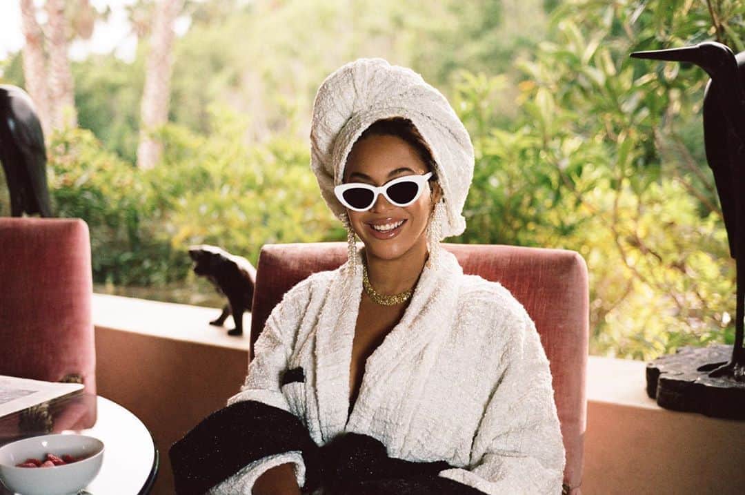 Walt Disney Studiosさんのインスタグラム写真 - (Walt Disney StudiosInstagram)「MOOD 4 EVA. #BlackIsKing, a new visual album from Beyoncé, is now streaming on #DisneyPlus.」8月12日 4時05分 - disneystudios