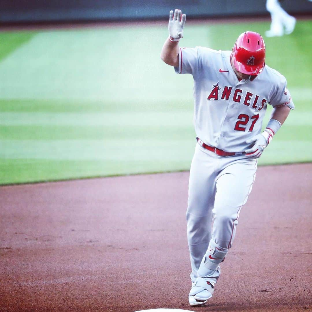 マイク・トラウトさんのインスタグラム写真 - (マイク・トラウトInstagram)「Where you at ✋🏼✋🏼??!!」8月12日 4時53分 - miketrout