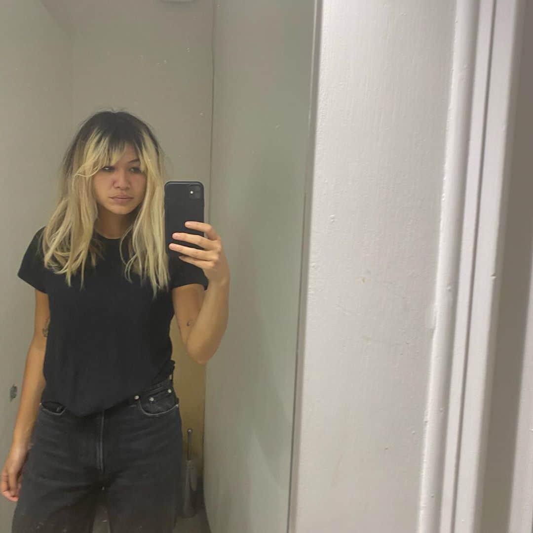 Mali-Koa Hoodさんのインスタグラム写真 - (Mali-Koa HoodInstagram)「IT’S BEEN REAL. We’re back out in the land of the walking and it’s been 35 degrees in London for a week now. So I’m slightly suspicious the world is falling apart, but rolling with it cos it’s been the theme of 2020. Caught some of it on camera X #IRNBRU #SPON #JK #£££ #britsdoitbetter」8月12日 4時54分 - malikoa