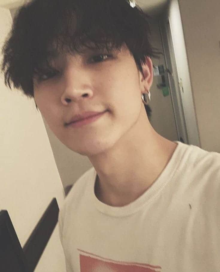 JB のインスタグラム：「Hi🌞」