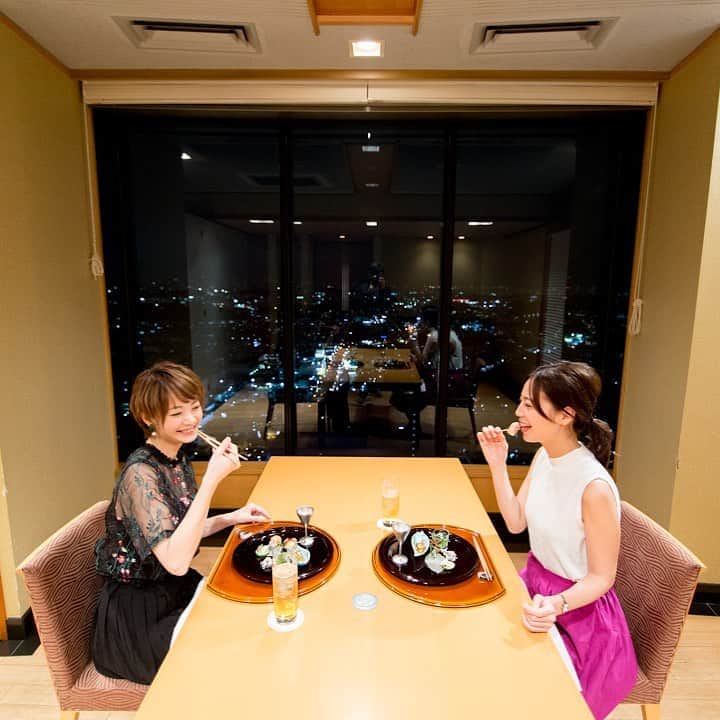 新横浜プリンスホテルのインスタグラム：「. ＼SEIBU PRINCE CLUB会員のみなさまへお知らせ／ 8月限定でレストランプリンスポイント2倍キャンペーンを開催いたします！賢くおトクに夏のレストランメニューを楽しみませんか？この機会にぜひご利用ください。  #新横浜プリンスホテル#キャンペーン #ポイント #プリンスホテル#新横浜#横浜 #ホテルレストラン #ホテル#ホテルランチ #ホテルディナー #新横浜駅 #shinyokohamaprincehotel#princehotel#shinyokohama#yokohama#hotel #restaurant #myyokohama」