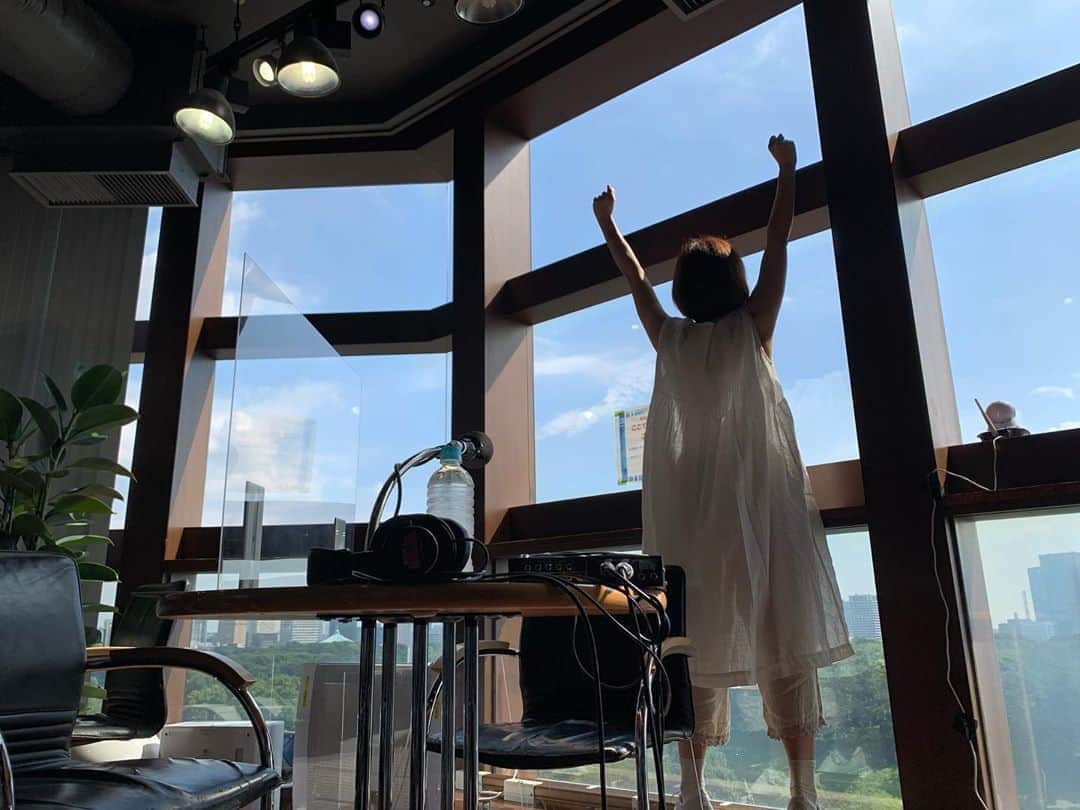 住吉美紀さんのインスタグラム写真 - (住吉美紀Instagram)「おはようございます！ 暑いのは夏だからなんだ！わぁ！！ #BlueOcean #空」8月12日 9時10分 - miki_sumiyoshi