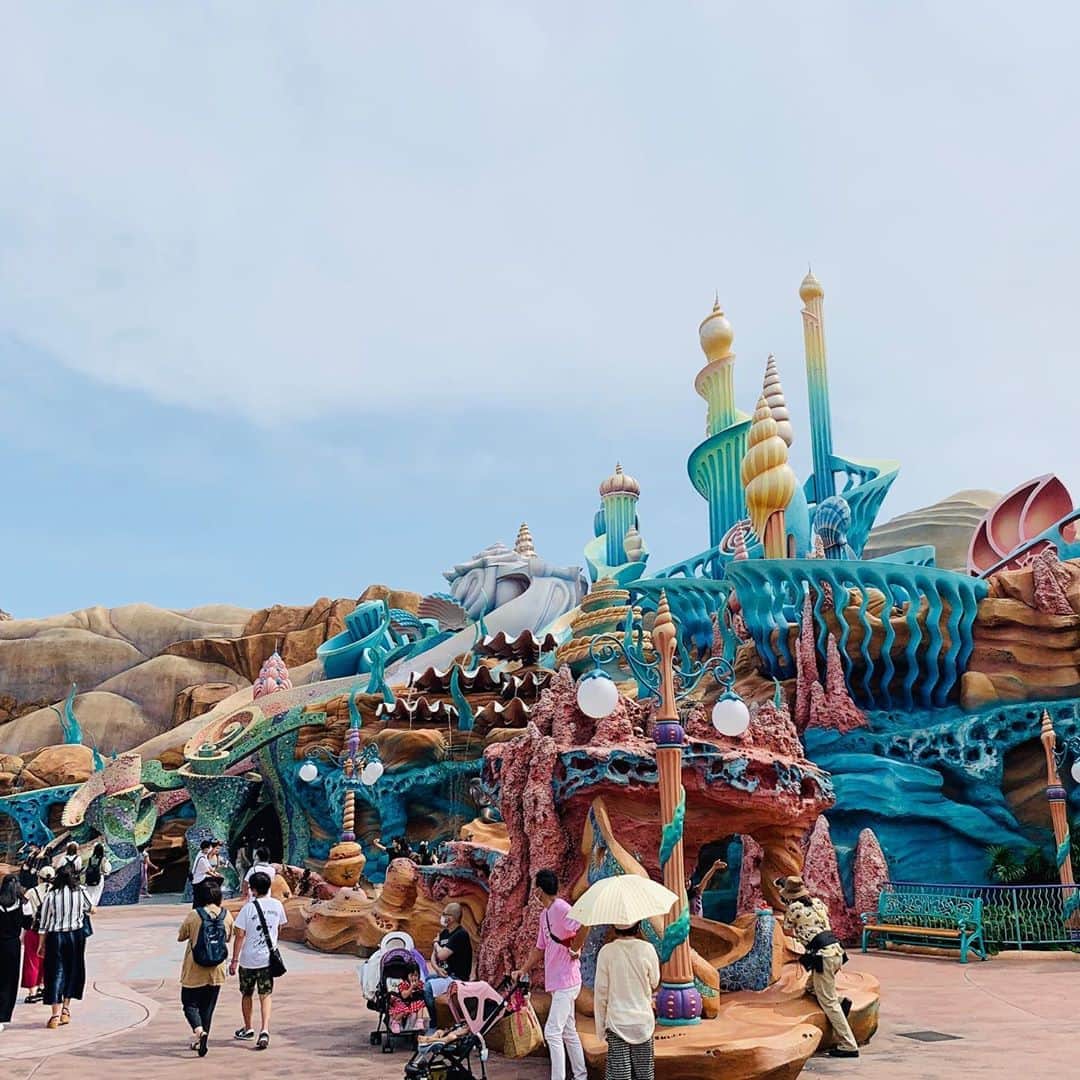 青山あみさんのインスタグラム写真 - (青山あみInstagram)「TDS🦖⭐️」8月12日 9時40分 - aoam____i