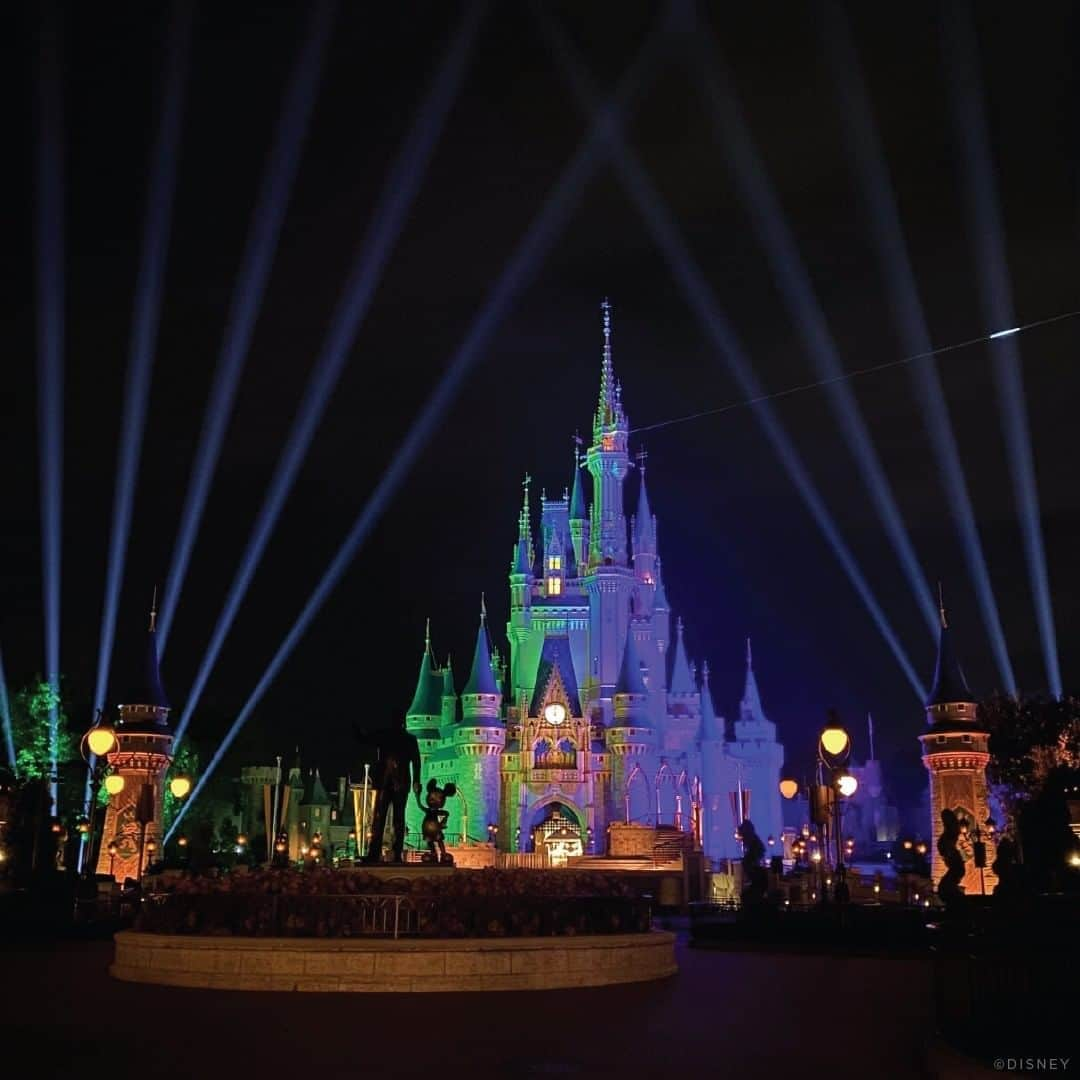 Walt Disney Worldさんのインスタグラム写真 - (Walt Disney WorldInstagram)「Good luck to @OrlandoCitySC and @TimbersFC in the #MLSisBack Tournament Final tonight! Tune-in to @ESPN right now to check out the Final game. And thank you to all the @MLS teams that played at ESPN Wide World of Sports at Walt Disney World Resort.」8月12日 9時42分 - waltdisneyworld