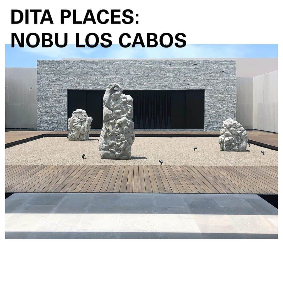 ディタのインスタグラム：「The perfect fusion of architectural elegance and laid-back luxury, @nobuloscabos is a Category of One. Dreaming of mesmerizing views and sparkling sapphire waters stretching as far as the eye can see.  #DITAplaces #CategoryOfOne #DITAInspiration #DITA」