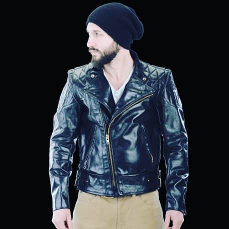 のインスタグラム：「CHOPPER JACKET (CONTINENTAL CHPQ) Model  4014 X150 •BLACK WAXON LEATHER •Leather Jacket with quilted top-stitching •Bi-Swing action back for greater movement •Strengthened kidney panel •Double buckle side-adjusters •Leather lined collar •Quilted leather detail in elbows shoulder and yoke •Slant front zipper •Brass hardware •Interior lining open-top wallet pocket •Concealed Carry - CCW - Pocket •Leather-lined inside gun pocket •Rayon-lined sleeves for easy wear comfort •Red quilt lining •2 Zip-close exterior hand pockets •ID key fob embossed with garment unit-number for reference •Windtight low-bulk zip close sleeves #leather #vansonleathers #vanson #cooljacket #fashionmen #stylish #fashionstyle」