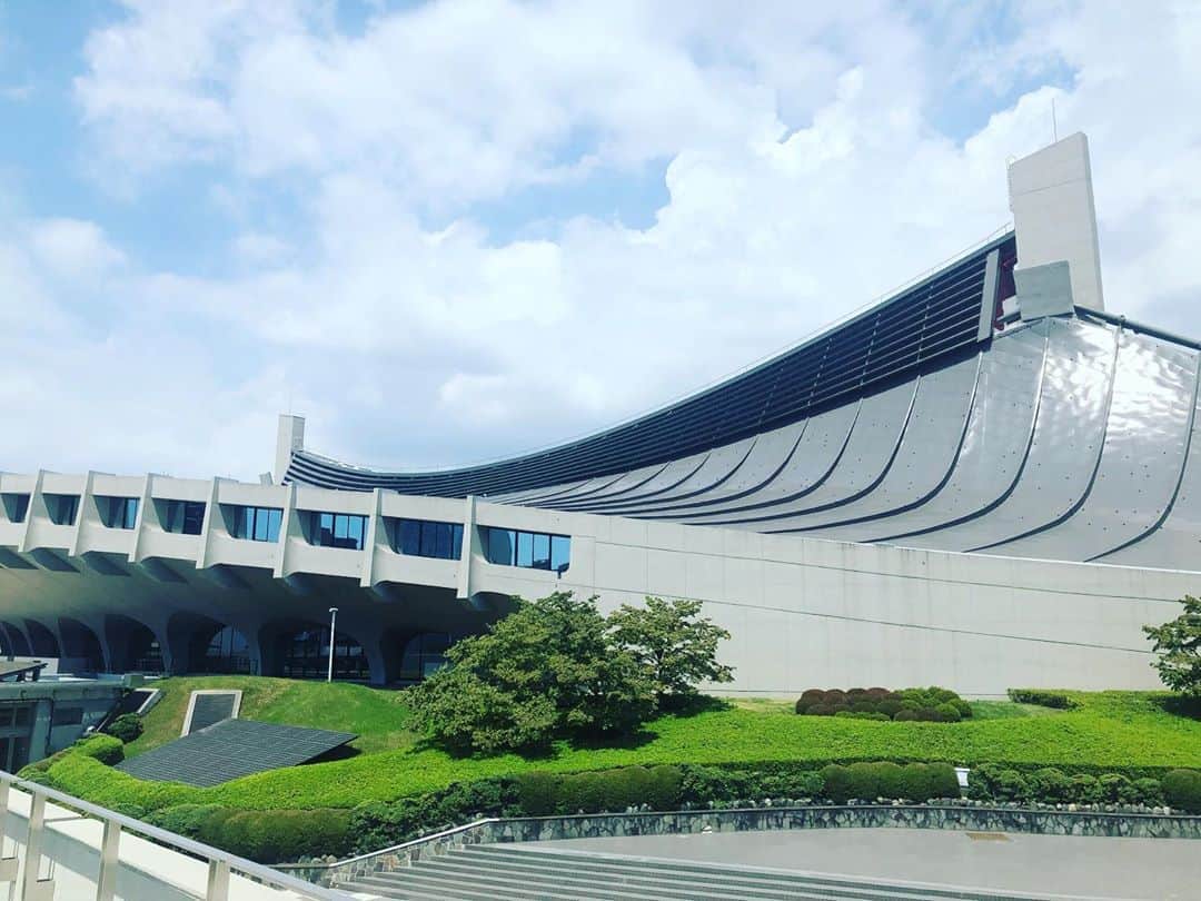 のインスタグラム：「🇯🇵BASKETBALL ACTION 2020 🏀SHOW CASE ・ 📆8月16日（日） 📍国立代々木競技場 第一体育館 📡バスケットLIVE ・ 【内容】 13:00 男子車いすバスケ　 デモンストレーション・タイムトライアル 14:00 3x3男女代表　試合 16:00 5人制男女代表　試合 ・ 久しぶりのバスケットイベント✨ とても楽しみです😆 ・ ・ #jba #bleague #wleague #jwbf #basketball #event」