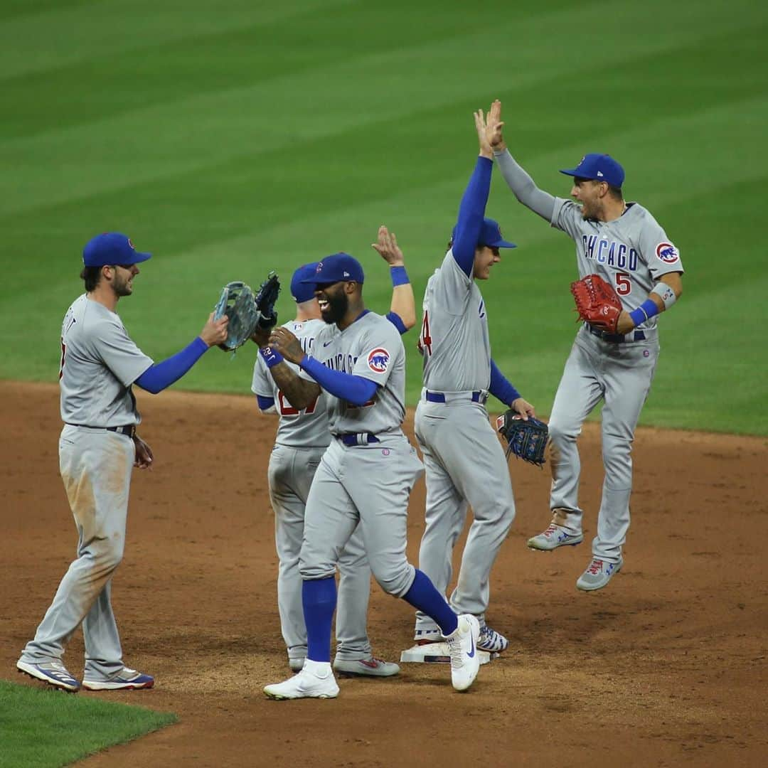 シカゴ・カブスさんのインスタグラム写真 - (シカゴ・カブスInstagram)「W in Cleveland.」8月12日 11時38分 - cubs