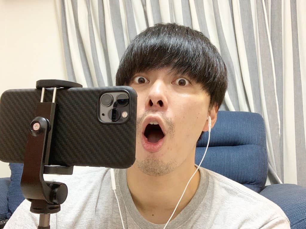 西村真二さんのインスタグラム写真 - (西村真二Instagram)「* 昨日は生放送3時間のラジオのMCを自宅からスマホだけでお届けしました。そんなことある？笑 #nack5  #THE魂 #前衛的すぎる #ほんまに時代」8月12日 12時20分 - shinji_nishimura0630