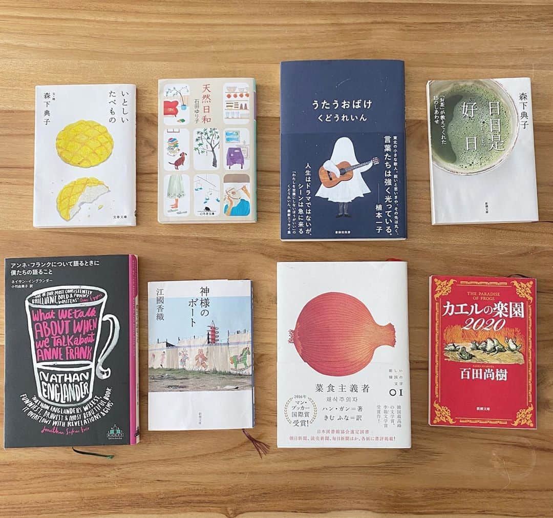 松井玲奈さんのインスタグラム写真 - (松井玲奈Instagram)「最近読んだ本たち。 文庫がしわっとしてるのはお風呂で読んでしまうからです。 読書は楽しいです。」8月12日 12時34分 - renamatui27