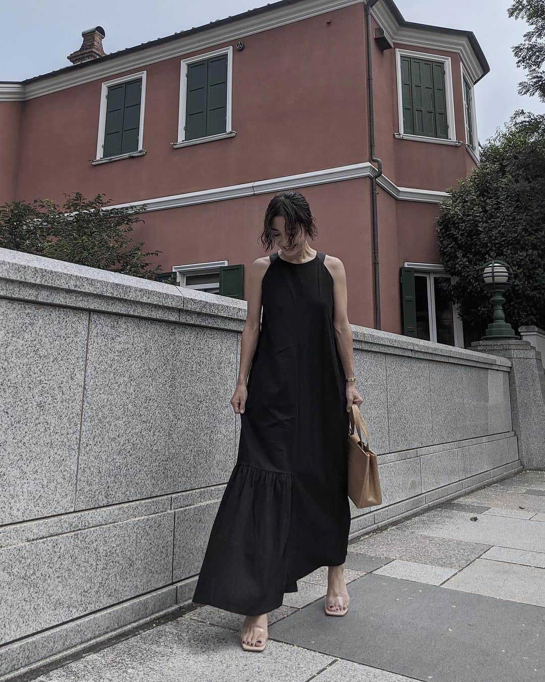 Icumi Oohamaさんのインスタグラム写真 - (Icumi OohamaInstagram)「dress : UN3D bag : vintage ferragamo  裾のアシンメトリーが素敵なドレス♪」8月12日 13時38分 - icumi___