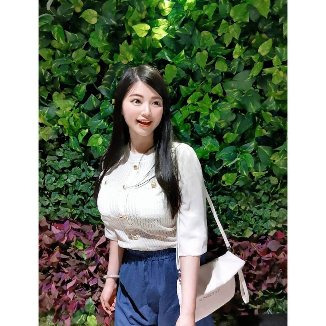 ジェーン・チェンさんのインスタグラム写真 - (ジェーン・チェンInstagram)「一起吃飯好不？  ❤️🐷」8月12日 13時42分 - jane2321325