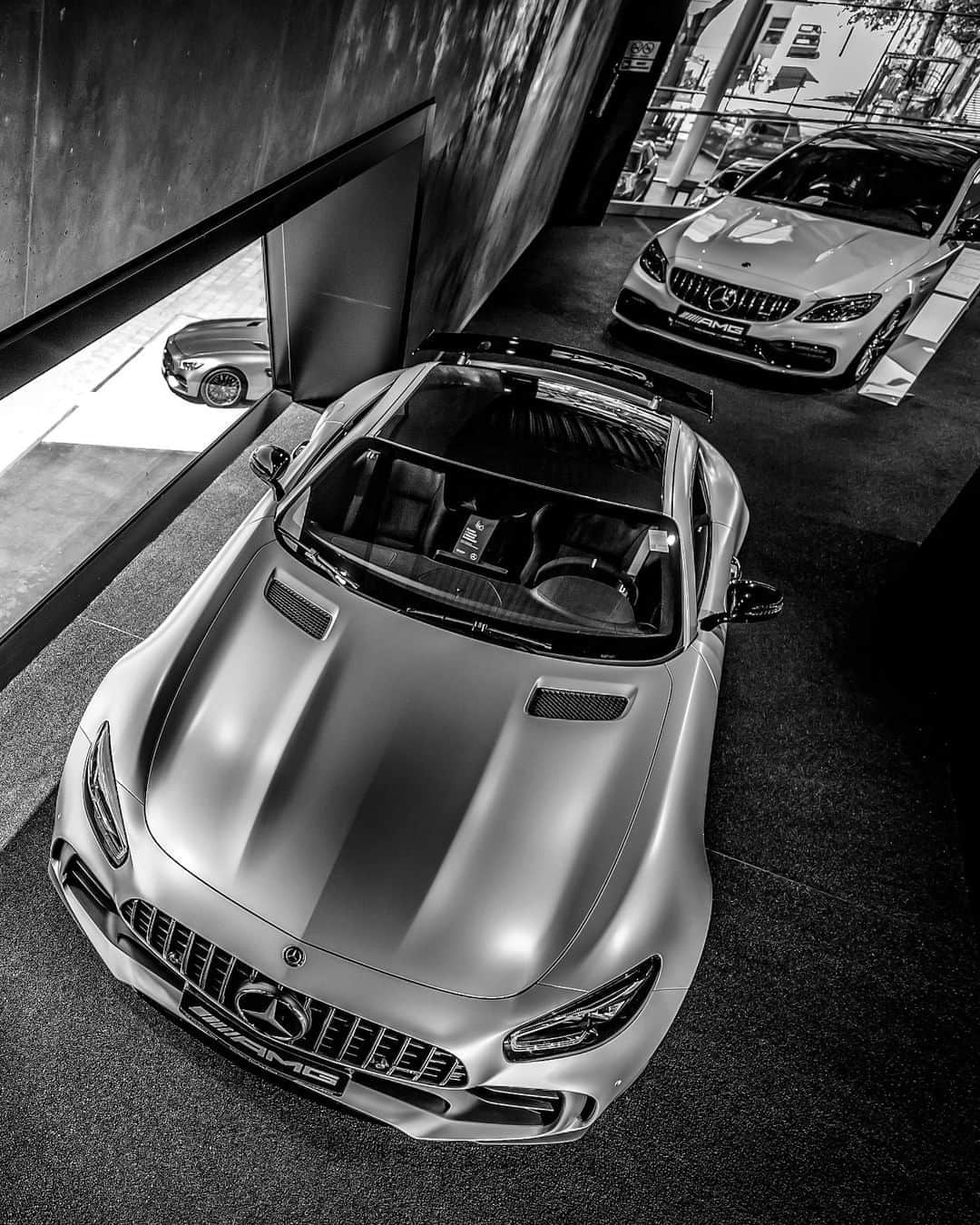 Mercedes AMGさんのインスタグラム写真 - (Mercedes AMGInstagram)「In any Brand Center worldwide, you can gain an insight into what makes the AMG brand so special – first-class quality, motorsport DNA you can feel, and a sheer love of performance cars. Stay tuned for what's next! amg4.me/BrandCenter  #AMGBrandCenter #AMGBrandCenterGdansk #AMG #MercedesAMG @witmanmercedes」8月13日 1時00分 - mercedesamg